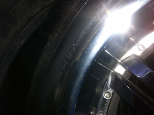 ล้อ vip ขอบ 22 พร้อมยางปี 11 ล้อ vip ขอบ 22 พร้อมยางปี 11