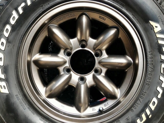 ขายล้อกล้วย  6 รู  8 x 16  พร้อมยาง  BF