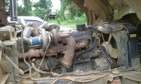 สิบล้อ มิตซู ไอ้หลง FN 527 MA 195โบว์ เกียร์10สปีส 2เพา สภาพดีสวยพร้อมใช้ ทะเบียนพร้อมโอน