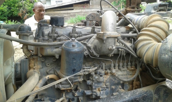 สิบล้อ มิตซู ไอ้หลง FN 527 MA 195โบว์ เกียร์10สปีส 2เพา สภาพดีสวยพร้อมใช้ ทะเบียนพร้อมโอน