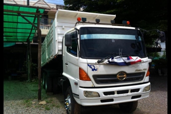 ขายเมกก้า 320 กะบะสามมิตร รถสวยพร้อมใช้งาน. ยางเต็ม ราคาต่อลองได้ที่รถครับ 0897088772 โอ๊ดบางระกำ