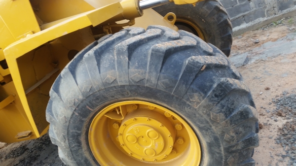 ขายรถตักเอวอ่อน โกเบลโก้ lk300 ราคา480000บาทรถสวยสภาพดี