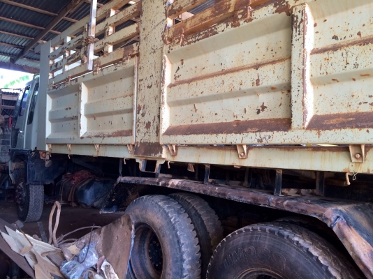 ขายด่วน  รถสิบล้อสองเพลาดั้มพ์  HINO  FM  3M  240  พร้อมใช้งาน เอกสารพร้อม