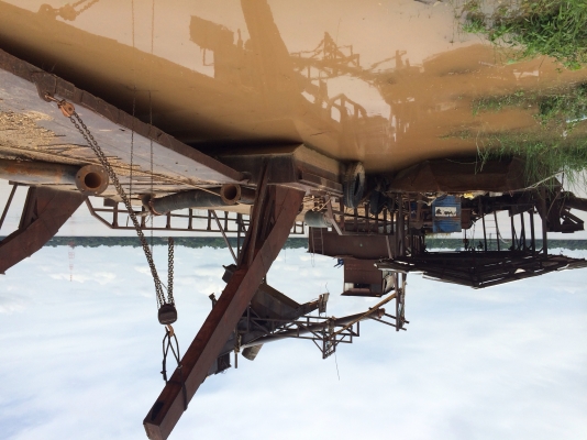 ขายด่วน เรือดูดทราย หิน  พร้อมอุปกรณ์  พร้อมใช้งาน  เอกสารเล่มทะเบียนพร้อม