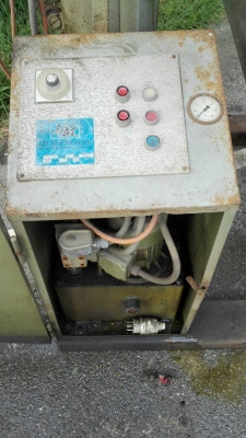 ======= Sold Out =======   ไซโรผสมอาหารถังสแตนเลส Made in Denmark มีระบบไฮดรอลิคและคอนโทรลขึ้นลงออโต้ สภาพสวย โทร 089-2499-123 นครปฐม