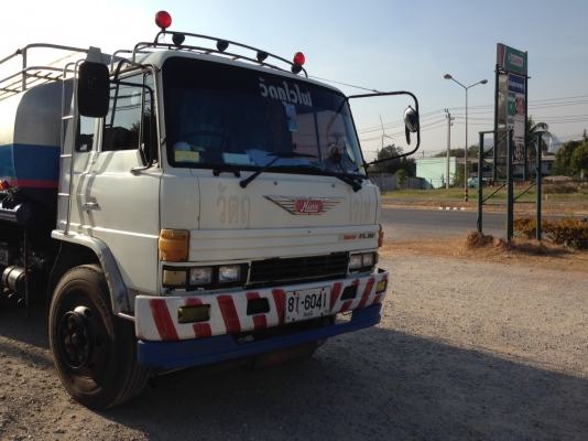 ขายรถน้ำมัน HINO F18 ระบบโหลดล่างพร้อมใช้พร้อมโอน พร้อมใบอนุญาติกรมพลังงาน