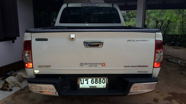 ปรับราคาลงแล้ว ขาย อีซูซุ ดีแม็ก ไฮแลนเดอร์ รุ่น แพลตทินั่ม