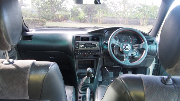 ขายรถยนต์  โตโยต้าโคโรล่า