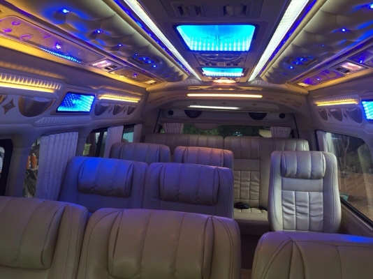 รถตู้ VIP