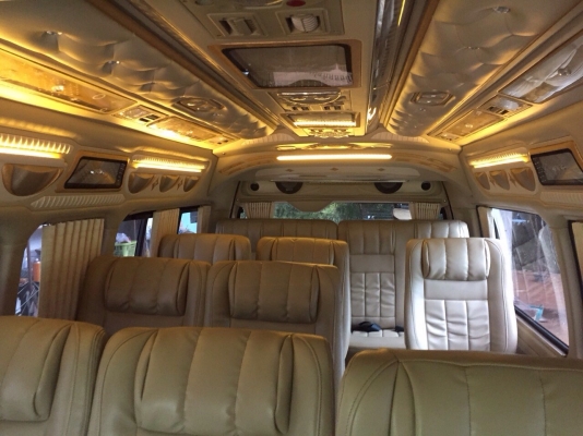 รถตู้ VIP