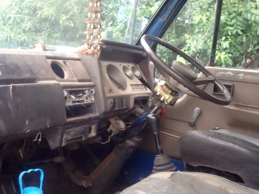 ขายรถ6ล้อ TOYOTA BU87 115แรง สภาพพร้อมใช้งาน เอกสารพร้อมโอน สนใจโทร 090-8588220คุณนะ 093-3258446คุณบิว ID:narong498 หรือเข้าดูสินค้าอื่นๆได้ที่ www.truck.in.th/498 หรือเพจFacebook ณรงค์ ซื้อขายรถมือสอง (เว็บไซต์ส่วนตัว) หรือFacebook ตลาดรถมือสอง คุณนะ