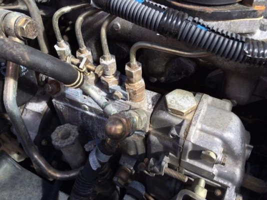 ขายรถแบคโฮ KOBELCO SK60SR คอลโทรลสั้น ปั้มนิ้ว สภาพสวยพร้อมใช้งาน รถนอกนำเข้าเองจากญี่ปุ่น มีVDOการทำงานครับ ขายรถแบคโฮ KOBELCO SK60SR คอลโทรลสั้น ปั้มนิ้ว สภาพสวยพร้อมใช้งาน รถนอกนำเข้าเองจากญี่ปุ่น มีVDOการทำงานครับ