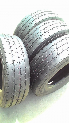 195R14 ชุด 4 เส้น BRIDGESTONE LEO 677 ชุด 4 เส้น tel.081-427-3941 195R14 ชุด 4 เส้น BRIDGESTONE LEO 677 ชุด 4 เส้น tel.081-427-3941