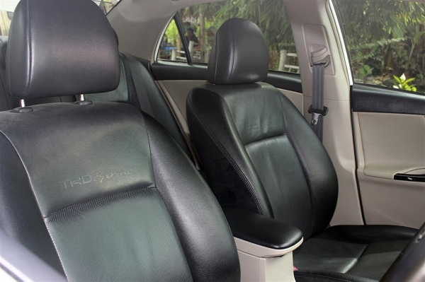 ขายรถบ้านสภาพนางฟ้า-รถชื่อแม่-แต่เมียใช้ ไช้น้อยมากครับ Altis TRD 1.6 ปี 2010 ไม่เฉียว ไม่ชน