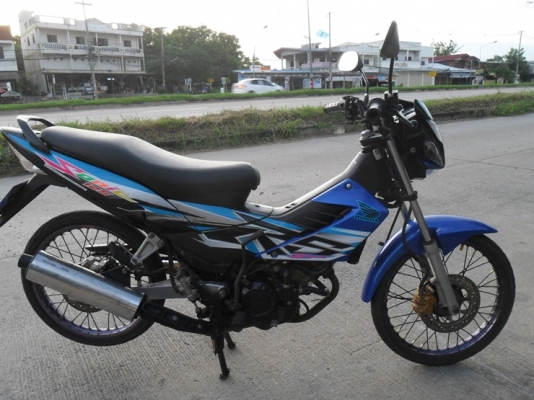 โซนิคกุญแจใหญ่ ปี49 สภาพดีเครื่องดีรถใช้งานได้ปรกติ