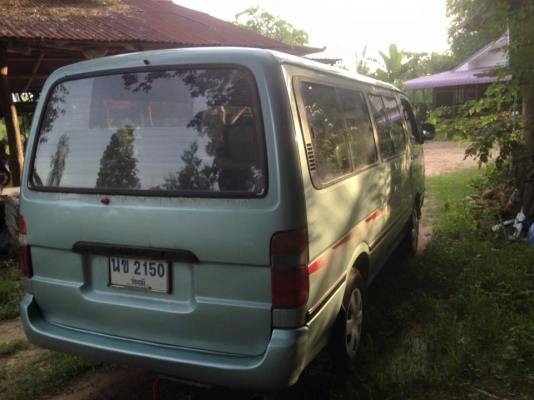 ขายครับรถตู้  ตีเทอนเข้ามา  หัวจรวดปี35 เครื่องเดิม 2L 2500  รถสวยสีสันสดใสทั้งคัน  รถพร้อมใช้งาน  เครื่องดี   ภายในสะอาด  แอร์ต้องเช้ดนิดหน่อย   พวงมาลัยธรรมดา     ราคา90000  ต่อรอง