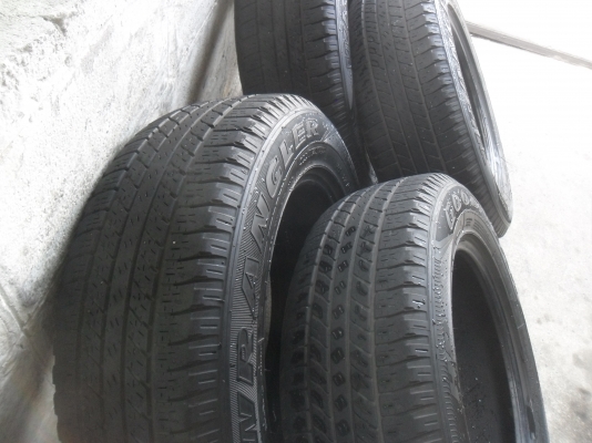 ยาง GoodYear 225/65R17ปี13 สวยๆ 4 เส้น ราคา 3000 บาท