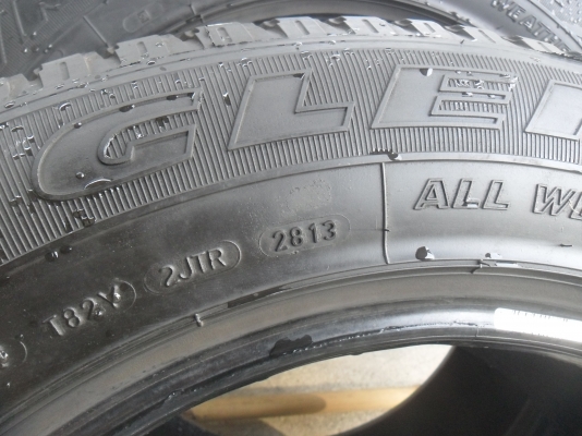 ยาง GoodYear 225/65R17ปี13 สวยๆ 4 เส้น ราคา 3000 บาท