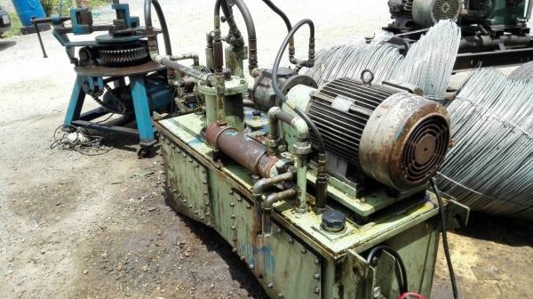 *********** ขายแล้วครับ!! *********** ปั้มน้ำมันไฮดรอลิค ขนาด 15 HP. สภาพสวย โทร 089-2499-123 นครปฐม