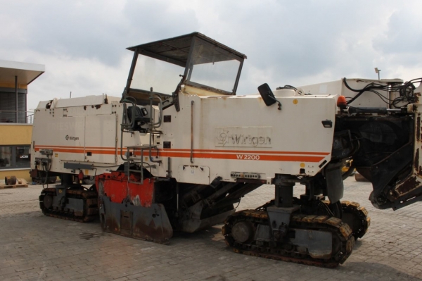 ขายรถรีไซคิ้ง Wirtgen W2200 เครื่อง 800 แรงม้า ราคา 10000000