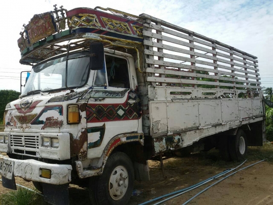 ขายรถ HINO KM340 เครื่อง6BB1 145 cc. เครื่องดี คัสซีสวย เฟืองท้ายF ยาว5.50เมตร