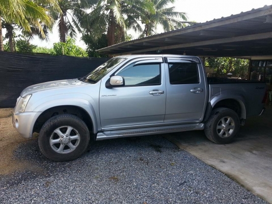 ขาย D-max Hi-Lander 4 ประตู ขาย D-max Hi-Lander 4 ประตู