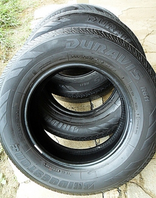 ยางกระบะขอบ15 บริดสโตน205-70-R15ลงพื้นปลายปี13 (4เส้น 3,400บ) ยางกระบะขอบ15 บริดสโตน205-70-R15ลงพื้นปลายปี13 (4เส้น 3,400บ)