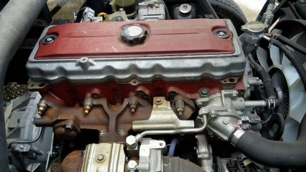 รถฮีโน่ 6 ล้อ ทูโถ้ 150 แรงม้า. ปี 56 ( รถวิ่ง 2,xxx กม. )     สนใจติดต่อ  081 - 6079515