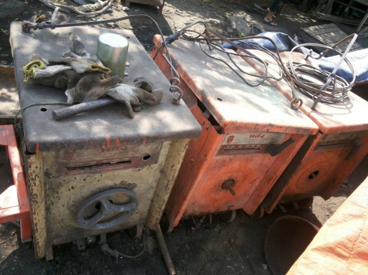 ขายตู้เชื่อมไฟฟ้าขนาด300แอมป์พร้อมใช้งาน