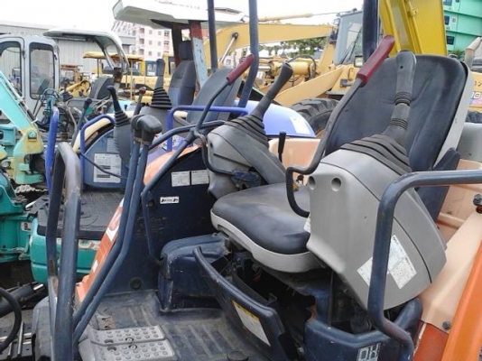 ขายรถ HITACHI  ZX30 U  มีลายกระแทก