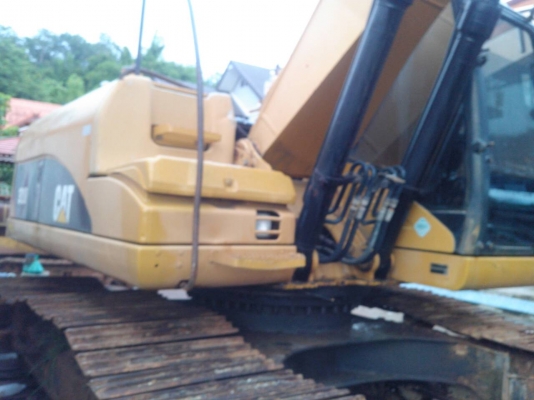 CAT 320D