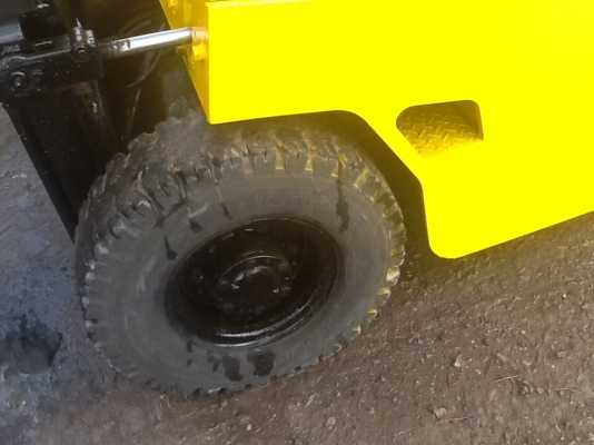 รถยกyale 1.5ตัน พร้อมใช้เพิ่งเข้าจากญี่ปุ่นราคาไม่แพงครับ