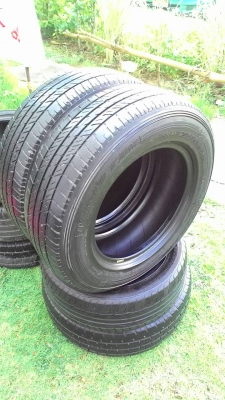 205/70R15 MINCHELIN VANPIX มี 2 เส้น tel.081-427-3941