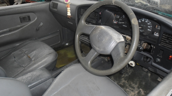 แยกขายอะไหล่ทุกชิ้นพร้อมเล่มปี95