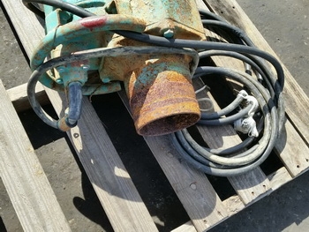 ขาย - ปั๊มน้ำ TSURUMI ท่อ 4 นิ้ว ไดโว่ แบบแช่ ไฟ 3 เฟส เก่าญี่ปุ่น