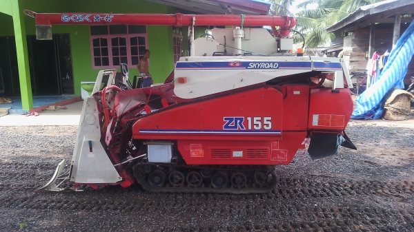 ขายรถเกียวข้าว 75000 บาท