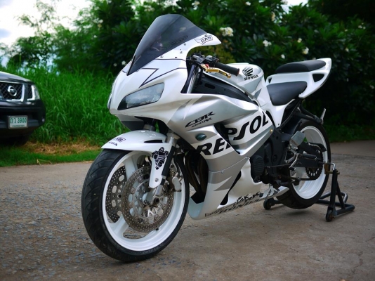 { 400cc มีรับประกันต้องร้านเราค้าบ}} ขาย cbr400 พร้อมทะเบียนแท้ แฟริ่ง cbr1000 2007 { 400cc มีรับประกันต้องร้านเราค้าบ}} ขาย cbr400 พร้อมทะเบียนแท้ แฟริ่ง cbr1000 2007