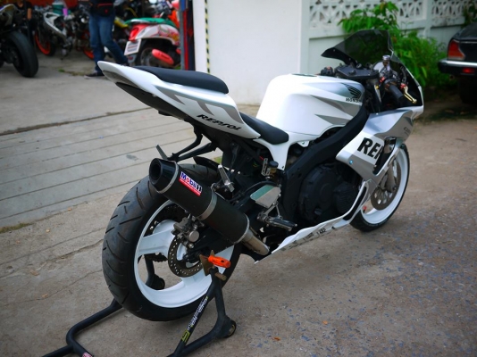 { 400cc มีรับประกันต้องร้านเราค้าบ}} ขาย cbr400 พร้อมทะเบียนแท้ แฟริ่ง cbr1000 2007 { 400cc มีรับประกันต้องร้านเราค้าบ}} ขาย cbr400 พร้อมทะเบียนแท้ แฟริ่ง cbr1000 2007