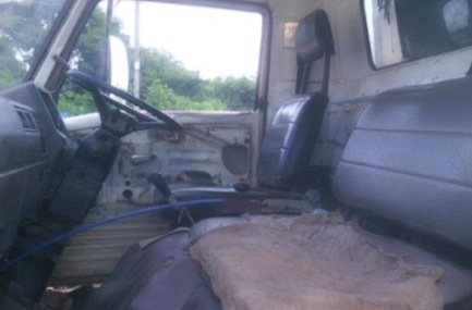 HINO FB 117 HP WO4D หกล้อดั๊มพ์ กระบะดั๊มพ์เหล็ก 4 ตันความยาว 3.60 เมตรสภาพดีพร้อมบรรทุกพร้อมใช้งานได้เลย เครื่องยนต์แรงดีไม่มีเยิ้ม ภายในเก๋งคอนโซลครบพร้อม พวงมาลัยธรรมดา ช่วงล่างแน่น ติด F หน้าหลังครบแล้ว ยาง 8.25 ขอบ 16 สภาพดีประมาณ 60\% เอกสารทะเบียนคร HINO FB 117 HP WO4D หกล้อดั๊มพ์ กระบะดั๊มพ์เหล็ก 4 ตันความยาว 3.60 เมตรสภาพดีพร้อมบรรทุกพร้อมใช้งานได้เลย เครื่องยนต์แรงดีไม่มีเยิ้ม ภายในเก๋งคอนโซลครบพร้อม พวงมาลัยธรรมดา ช่วงล่างแน่น ติด F หน้าหลังครบแล้ว ยาง 8.25 ขอบ 16 สภาพดีประมาณ 60\% เอกสารทะเบียนคร