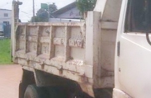 HINO FB 117 HP WO4D หกล้อดั๊มพ์ กระบะดั๊มพ์เหล็ก 4 ตันความยาว 3.60 เมตรสภาพดีพร้อมบรรทุกพร้อมใช้งานได้เลย เครื่องยนต์แรงดีไม่มีเยิ้ม ภายในเก๋งคอนโซลครบพร้อม พวงมาลัยธรรมดา ช่วงล่างแน่น ติด F หน้าหลังครบแล้ว ยาง 8.25 ขอบ 16 สภาพดีประมาณ 60\% เอกสารทะเบียนคร HINO FB 117 HP WO4D หกล้อดั๊มพ์ กระบะดั๊มพ์เหล็ก 4 ตันความยาว 3.60 เมตรสภาพดีพร้อมบรรทุกพร้อมใช้งานได้เลย เครื่องยนต์แรงดีไม่มีเยิ้ม ภายในเก๋งคอนโซลครบพร้อม พวงมาลัยธรรมดา ช่วงล่างแน่น ติด F หน้าหลังครบแล้ว ยาง 8.25 ขอบ 16 สภาพดีประมาณ 60\% เอกสารทะเบียนคร