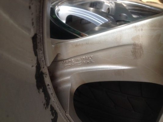 ล้อเเท้ OZ ITALY ใส่เบ้นขอบ19หน้า8หลัง9อ๊อฟ35 5รู112เก่าญี่ปุ่นแท้สภาพสวย ล้อเเท้ OZ ITALY ใส่เบ้นขอบ19หน้า8หลัง9อ๊อฟ35 5รู112เก่าญี่ปุ่นแท้สภาพสวย