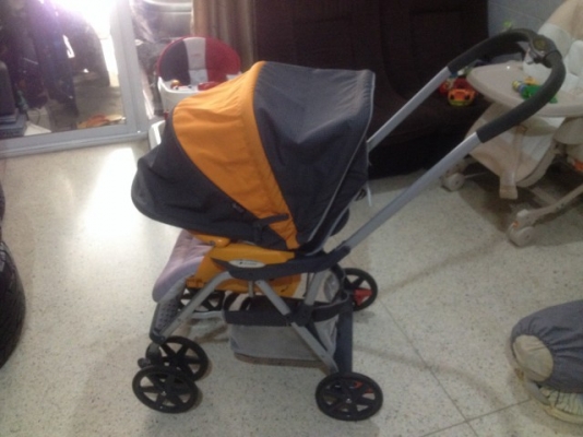 รถเข็นเด็ก COMBI คันใหญ่ใช้ได้ยันโตของเก่าญี่ปุ่นเเท้สภาพสวย