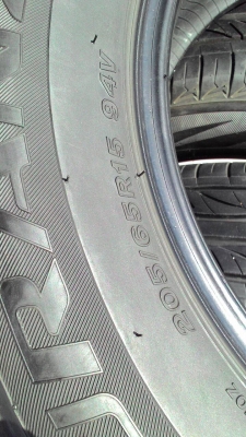 205/65R15 BRIDGESTONE มี 3 เส้น tel.081-427-3941 205/65R15 BRIDGESTONE มี 3 เส้น tel.081-427-3941