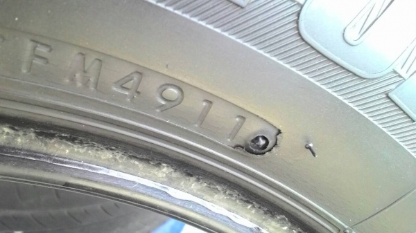 185/65R14 BRIDGESTONE B250 มี 2 เส้น tel.081-427-3941