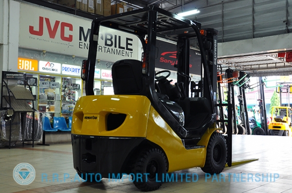ขายรถโฟล์คลิฟท์มือสอง KOMATSU รุ่น FG18HC ราคา 255,000 บาท นำเข้าจากประเทศญี่ปุ่น 100\% ไม่เคยใช้งานในประเทศไทย