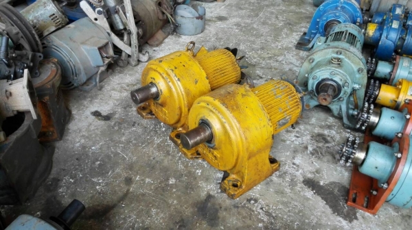 Sale>> มอเตอร์เกียร์ GTR. Made in Japan 2 HP. ไฟ 380V. อัตราทด 1:165 ทดหนักๆวิ่งเงียบ มี 2 ตัว