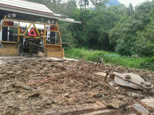 ขายรถบรรทุก 10 ล้อเทรลเลอร์ HINO เปอร์เฟีย เครื่อง V8 390 แรงม้า 2 เพลา ราคา 1050000