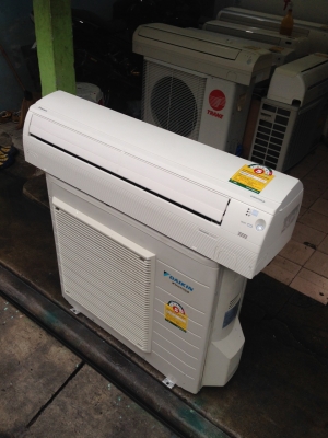 **** ขายแอร์ DAIKIN Inverter 18000 BTU ปี2013 ****