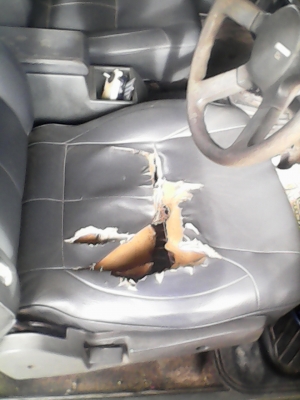 ขายนิสสันbig-mปี1994ฝาแดง เครื่องดีเกียร์เฟืองท้ายดี แอร์เย็น