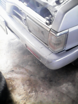 ขายนิสสันbig-mปี1994ฝาแดง เครื่องดีเกียร์เฟืองท้ายดี แอร์เย็น